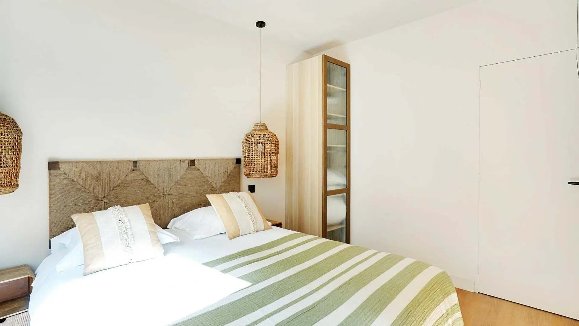 Refurbished Apartment - 2Bd-8P - Place D'Italie Paris 0*,  France
